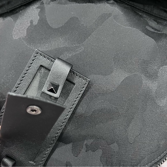 Valentino Garavani Rockstud Camoflauge Backpack - Picture 6 of 15